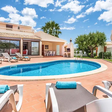 Isobella Villa