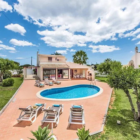 Isobella Villa